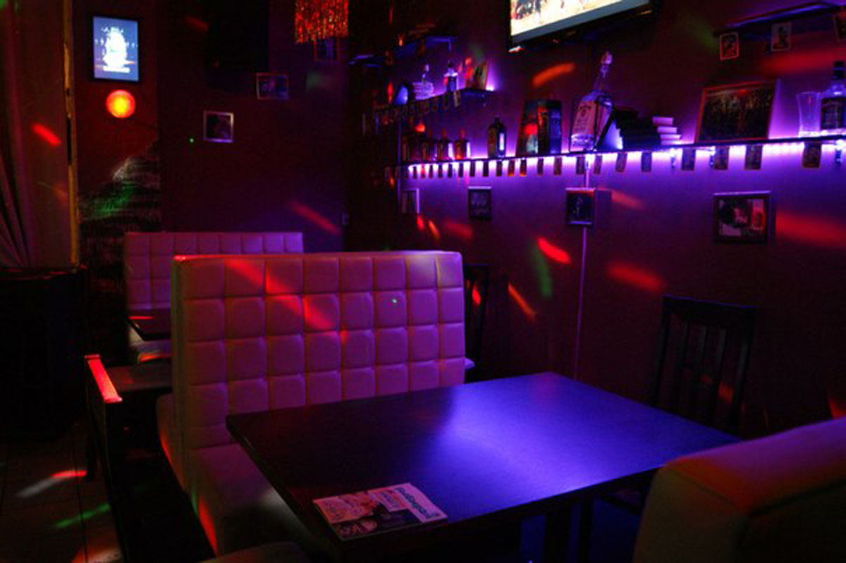 Основной зал — Караоке Romanoff bar