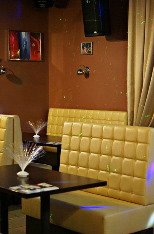 Основной зал — Караоке Romanoff bar