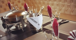 Основной зал