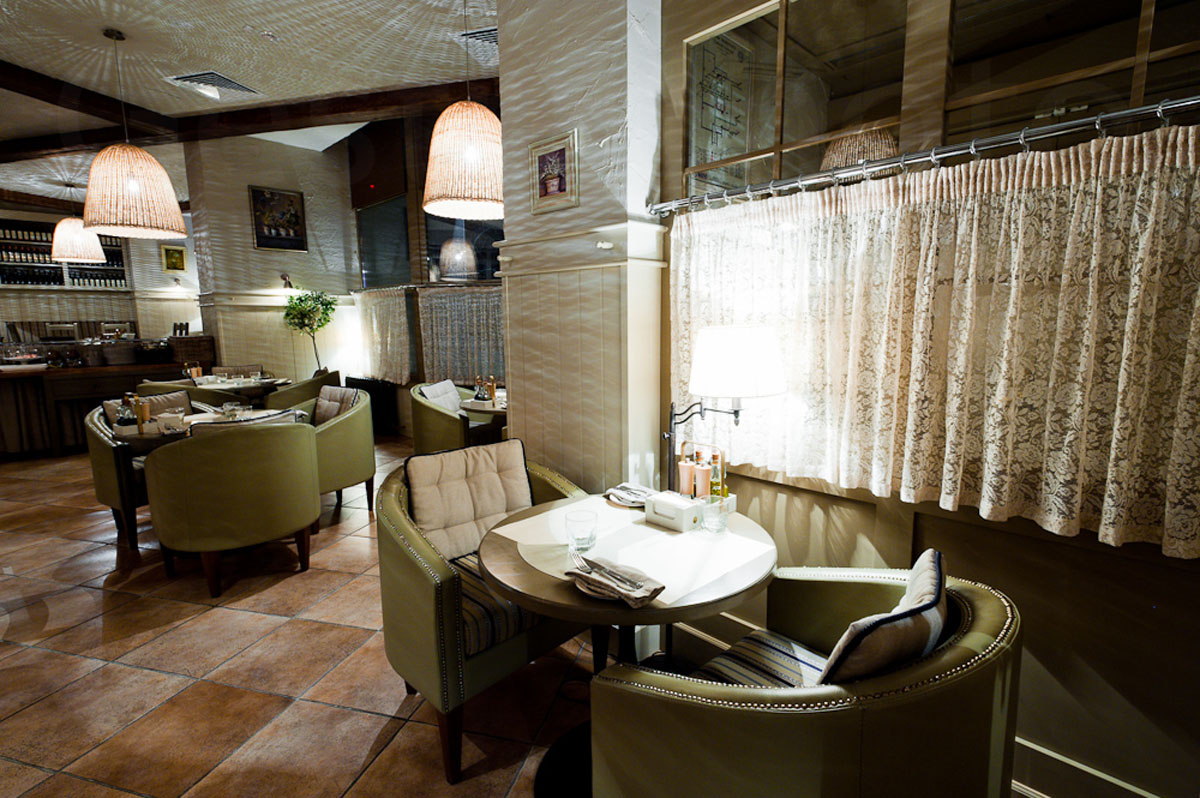 Основной зал — Trattoria Formaggi