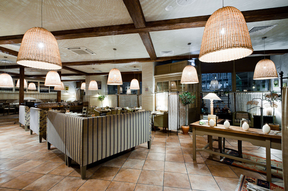 Основной зал — Trattoria Formaggi