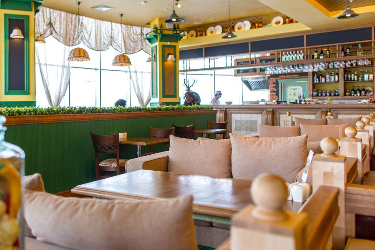 Основной зал — Ресторан Caprese