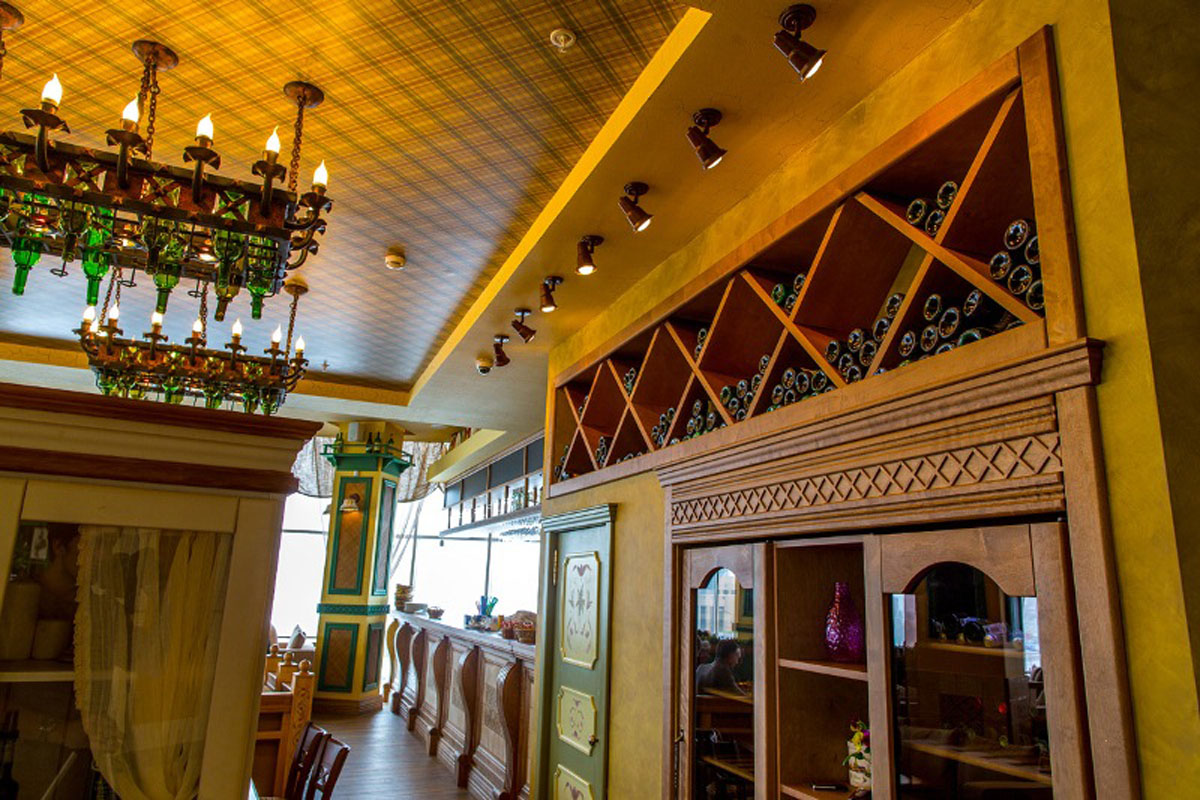 Основной зал — Ресторан Caprese