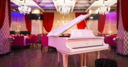 Большой музыкальный зал — подробнее о зале