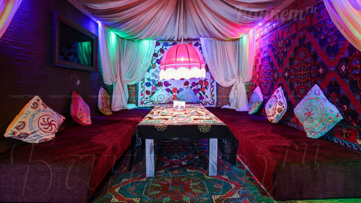 Зал 5 — Караван Чайхана