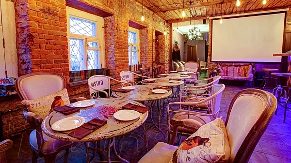 Sleepy Tom fusion-bar & boutique  hotel, Общий зал — фото