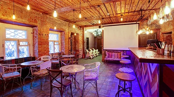 Sleepy Tom fusion-bar & boutique  hotel, Общий зал — фото
