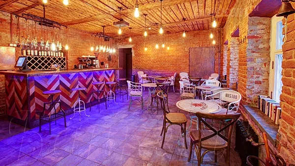 Sleepy Tom fusion-bar & boutique  hotel, Общий зал — фото