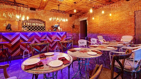 Sleepy Tom fusion-bar & boutique  hotel, Общий зал — фото