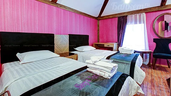 Sleepy Tom fusion-bar & boutique  hotel, Общий зал — фото