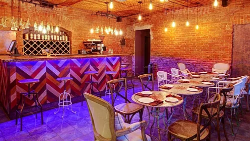 Общий зал — Sleepy Tom fusion-bar & boutique  hotel