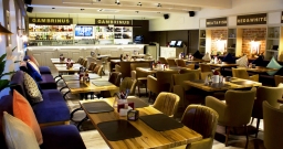 Нижний зал (Марксистская улица, 20, стр.1) — подробнее о зале