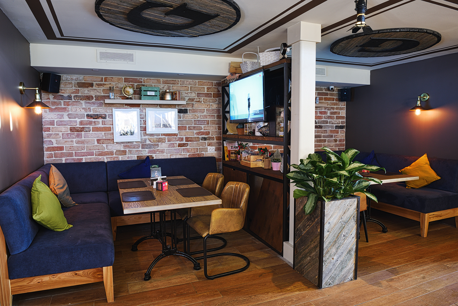 Основной зал с 2-я этажами (ул. Профсоюзная, 142к1)  — фото 4