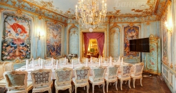 Зал Гобелены — подробнее о зале