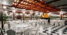 Каминный зал