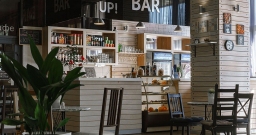 Лобби бар — интерьер зала