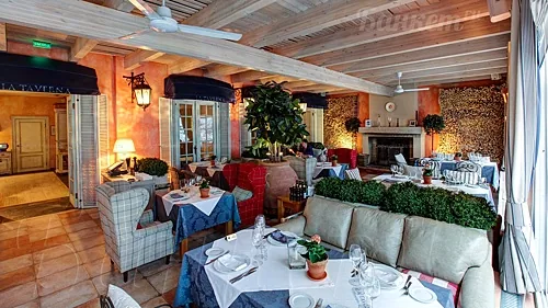 Веранда — Ресторан La Taverna