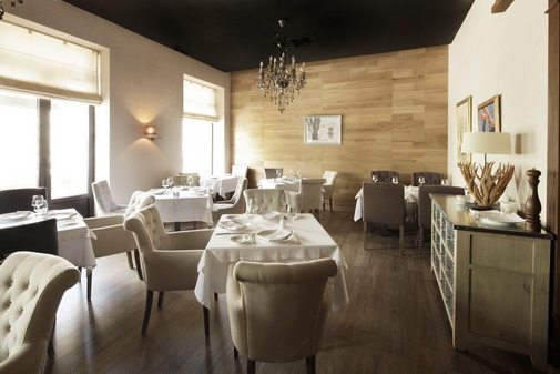 Зал 1-го этажа — ресторан "ИнВино"