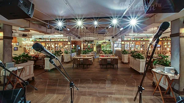 Ресторан домашней грузинской кухни Кувшин, Основной зал — фото