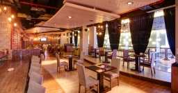 Основной зал — интерьер зала