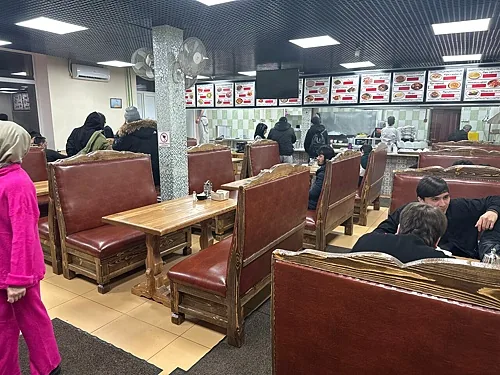 Зал — Рохат