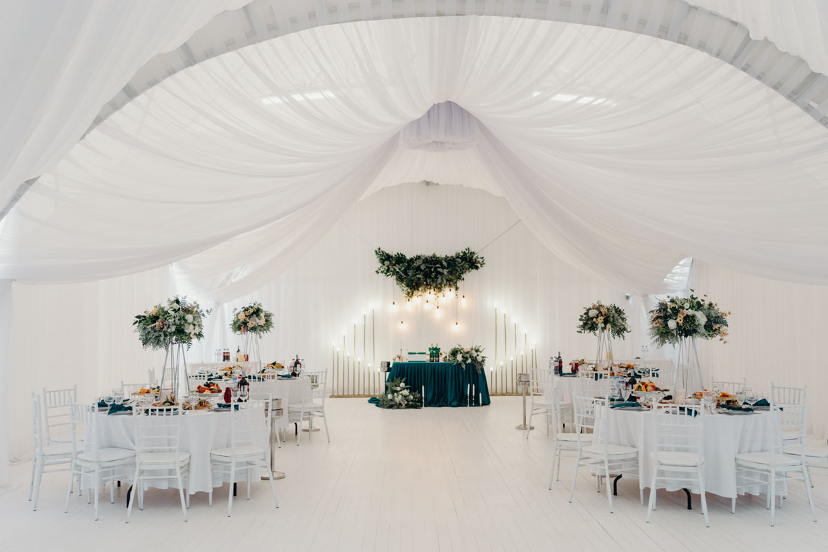 Шатер Русская сказка в парке развлечений Русь — Шатер Русская сказка, фото банкетного зала