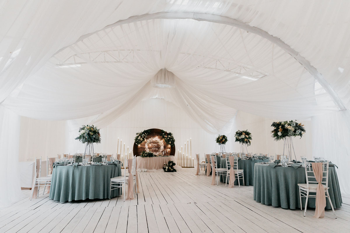 Шатер Кавалерийский — Шатер Русская сказка в парке развлечений Русь