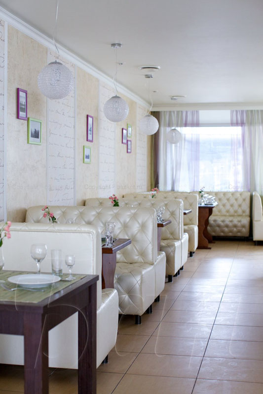 Основной зал — Кафе Bazilic / Базилик 