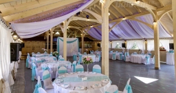 Шатер Сосновый — интерьер зала