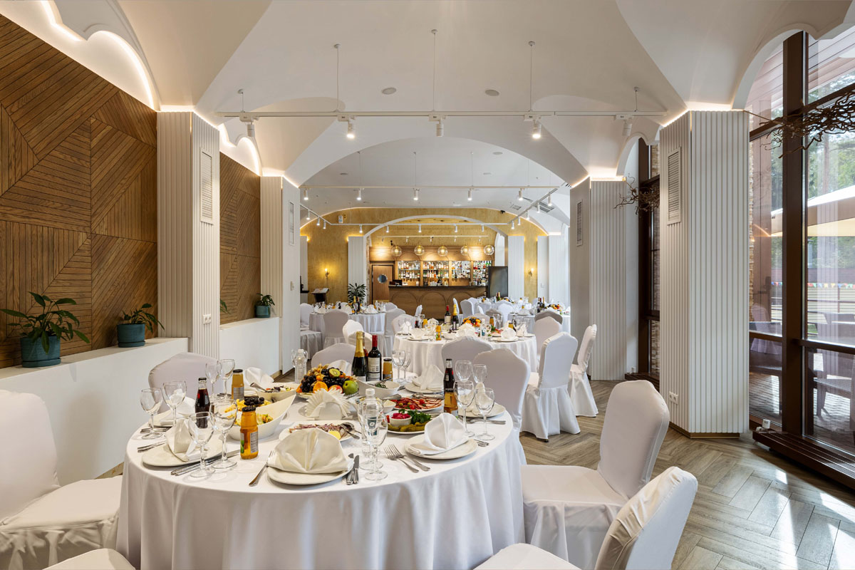 Ресторан Альпери — банкетный зал Парк-отель Ареал, фото