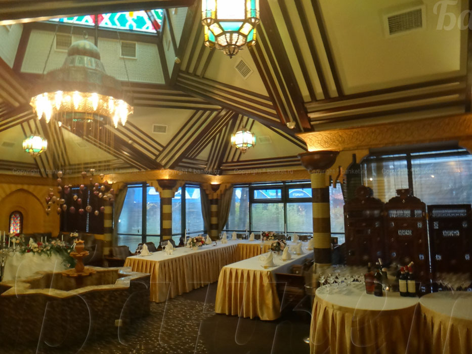 Восточный зал, 1-й этаж — Ресторан Andiamo / Андиамо 