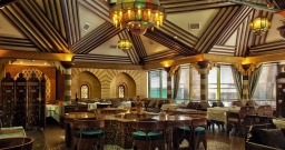 Восточный зал, 1-й этаж — подробнее о зале