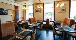 Первый зал — подробнее о зале