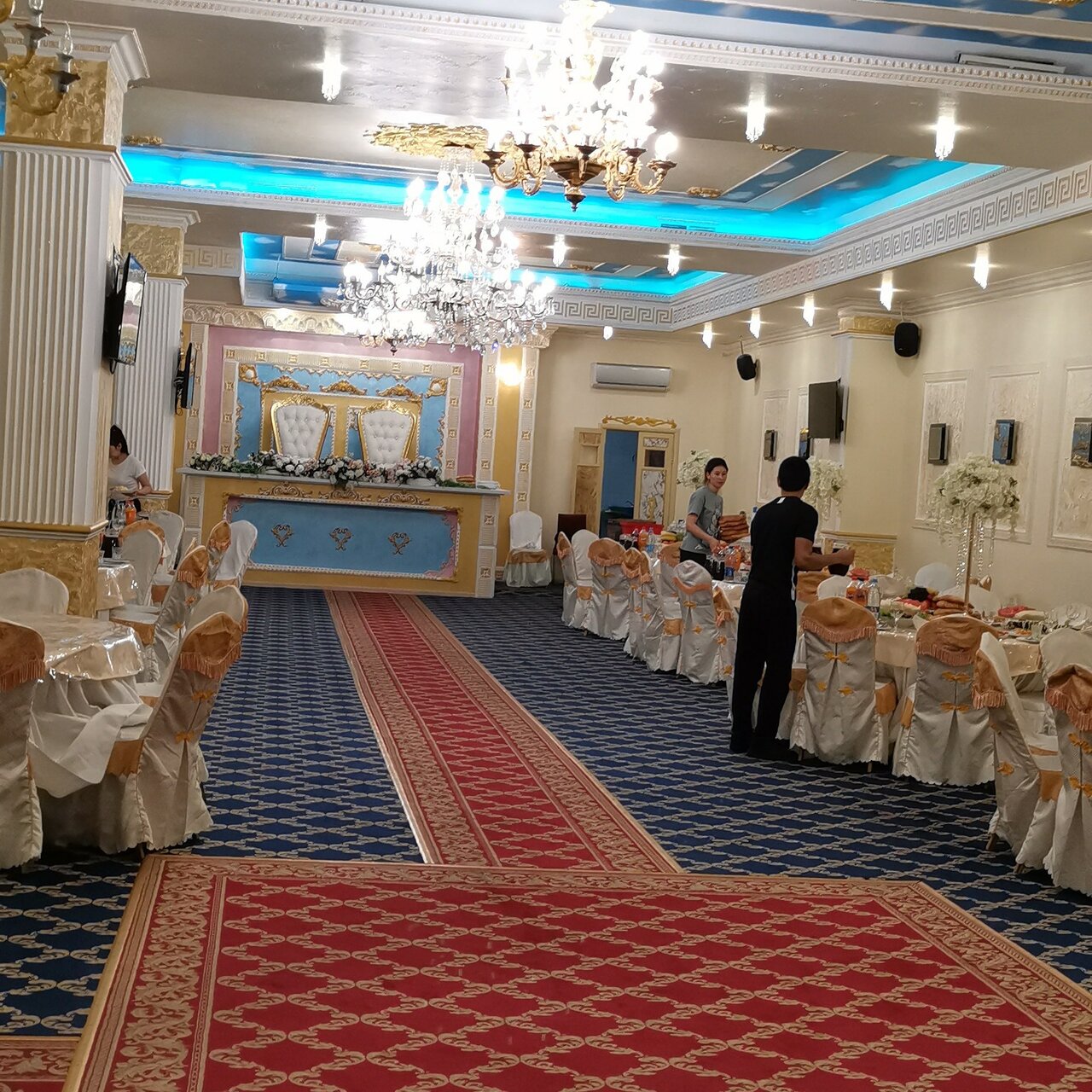 Зал — Сапфир