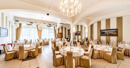 Основной зал