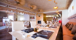 Основной зал