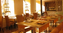 Основной зал