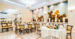 Основной зал — интерьер зала