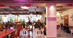 Общий зал — интерьер зала