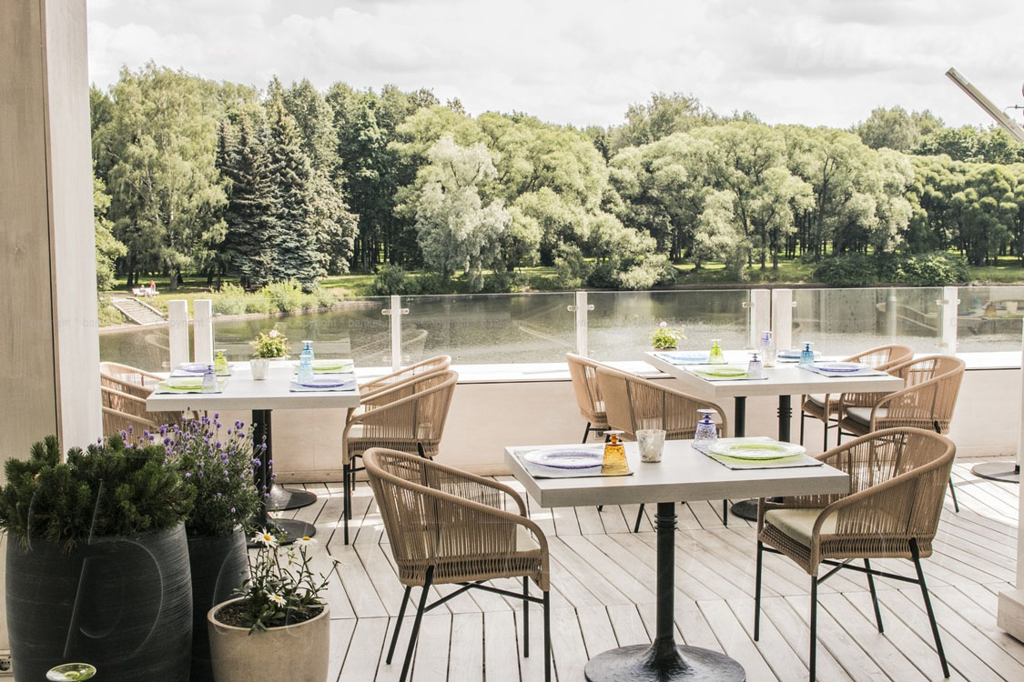 Терраса — Il Lago dei Cigni