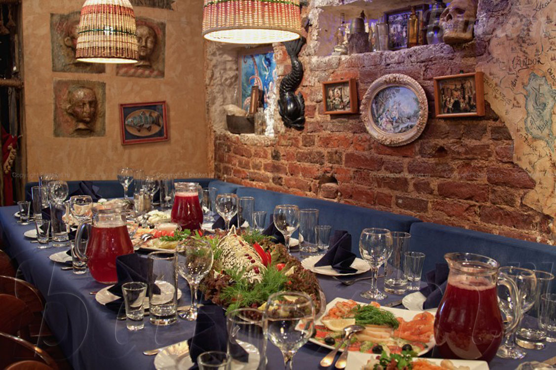 Основной зал — Арт-кафе Сундук