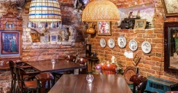 Основной зал — интерьер зала