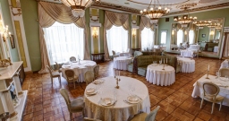 Зеркальный зал — интерьер зала