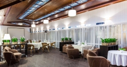 Летняя веранда — интерьер зала