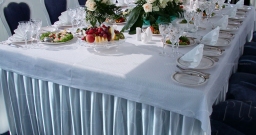 Теплоходы-банкетные залы — интерьер зала