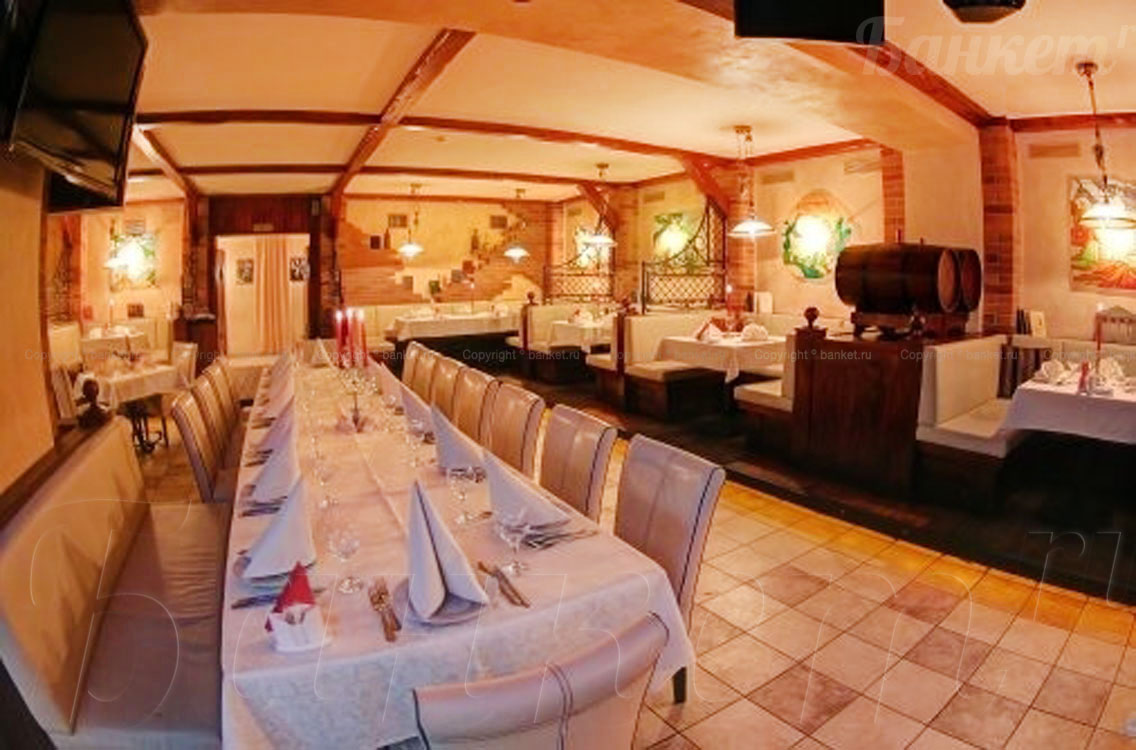 Основной зал — Ресторан Белая Лошадь