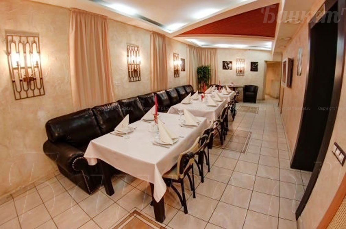 Основной зал — Ресторан Белая Лошадь