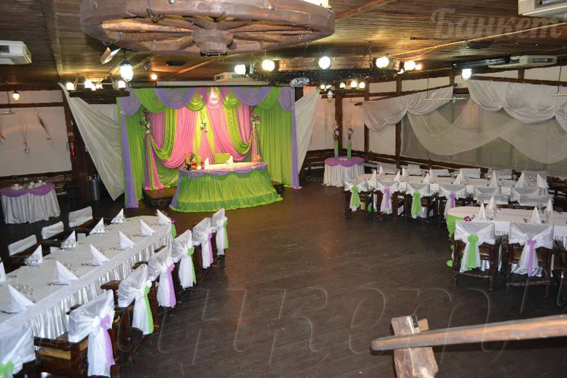 Основной зал — Ресторан Чайка