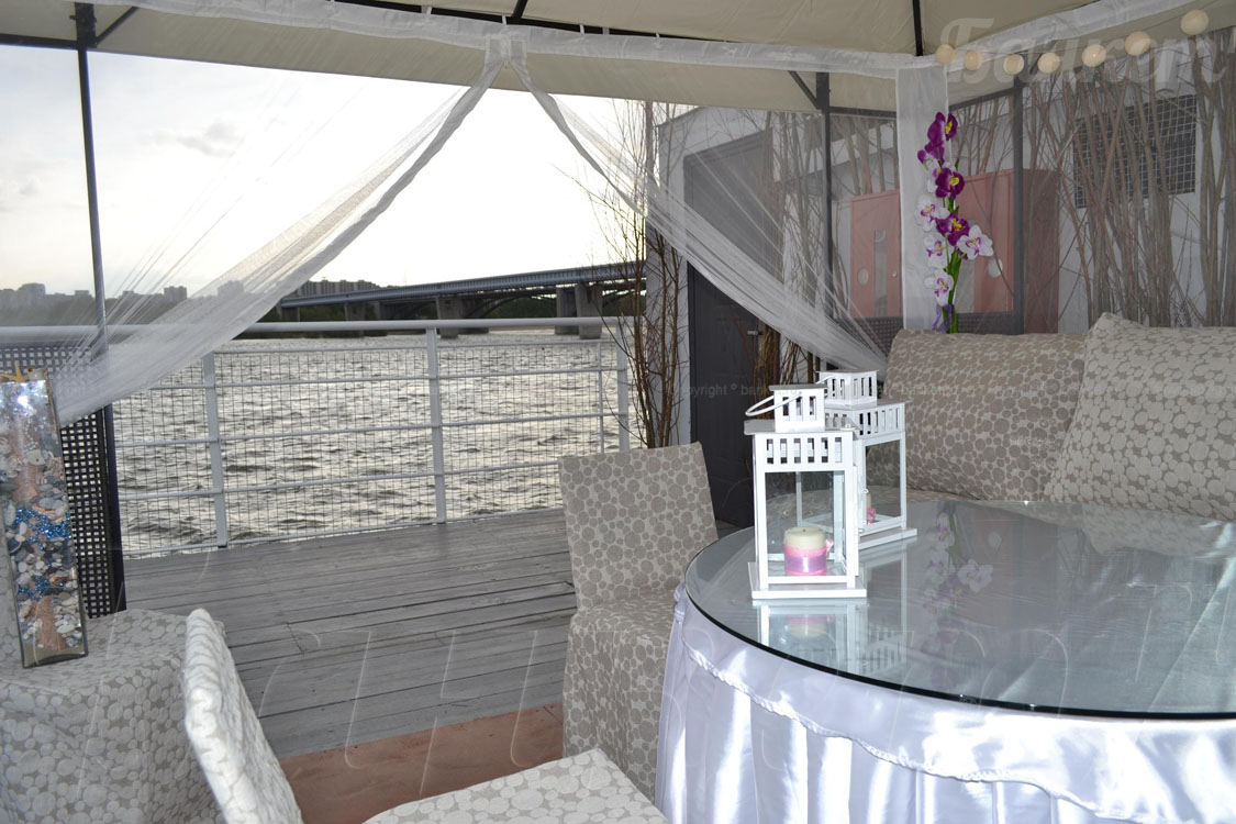 Основной зал — Ресторан Чайка