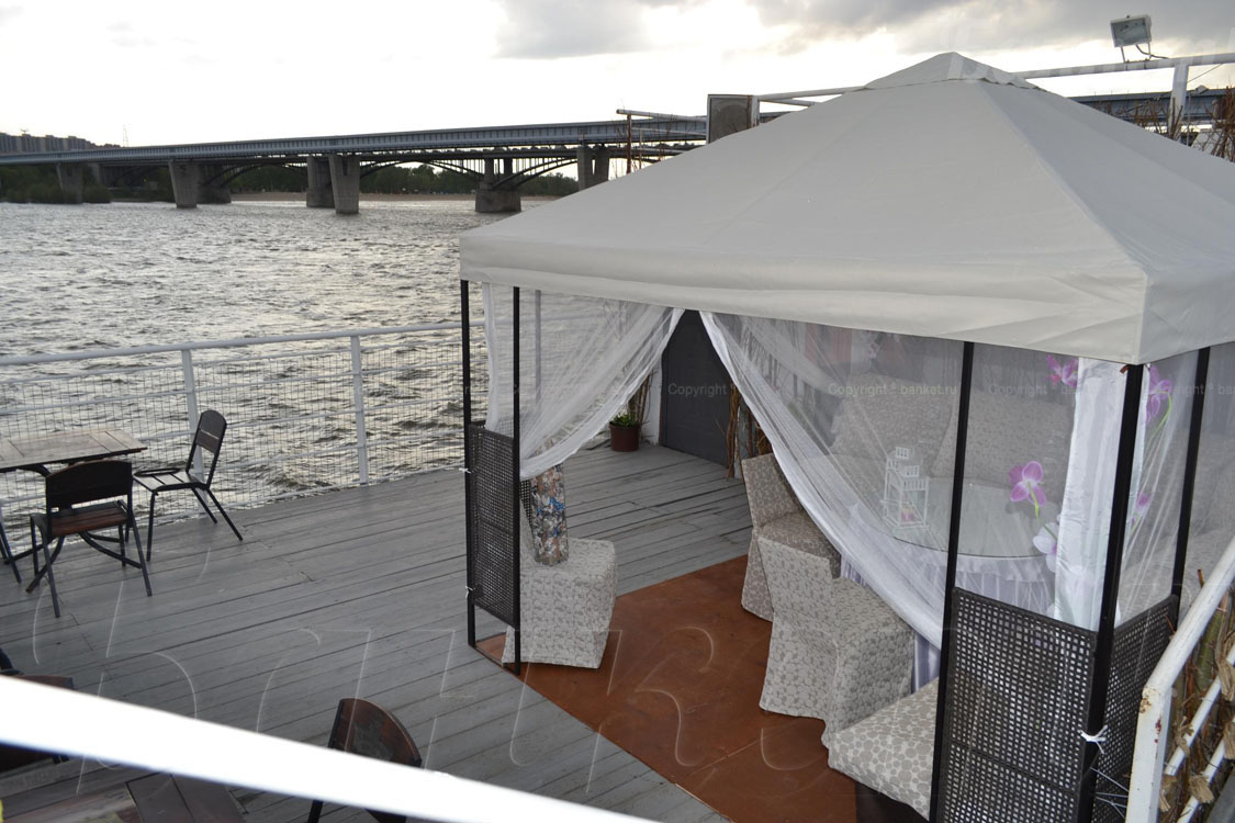 Основной зал — Ресторан Чайка